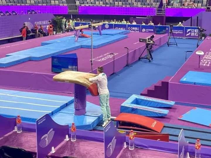 追光棋牌官网